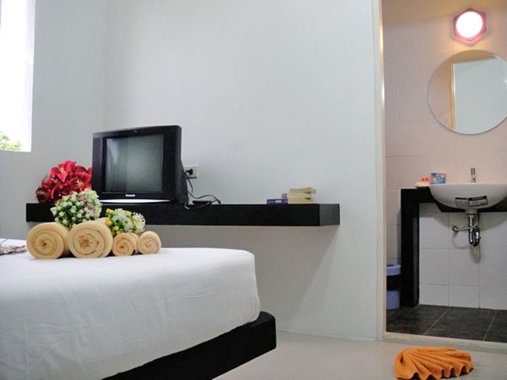 Harmony Bed & Bakery Bed & Breakfast Koh Lipe Dış mekan fotoğraf